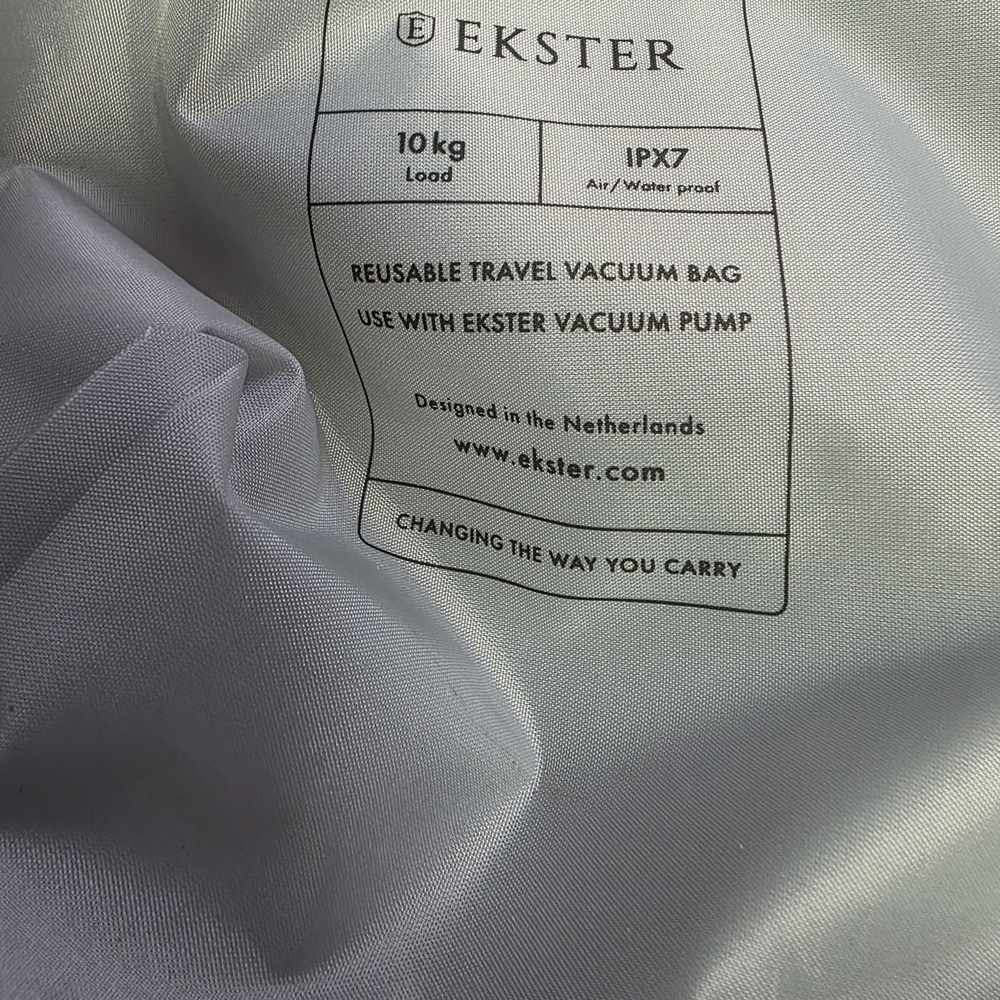 2 Ekster Reusable Travel Vacuum Bags With Pump in Light Gray